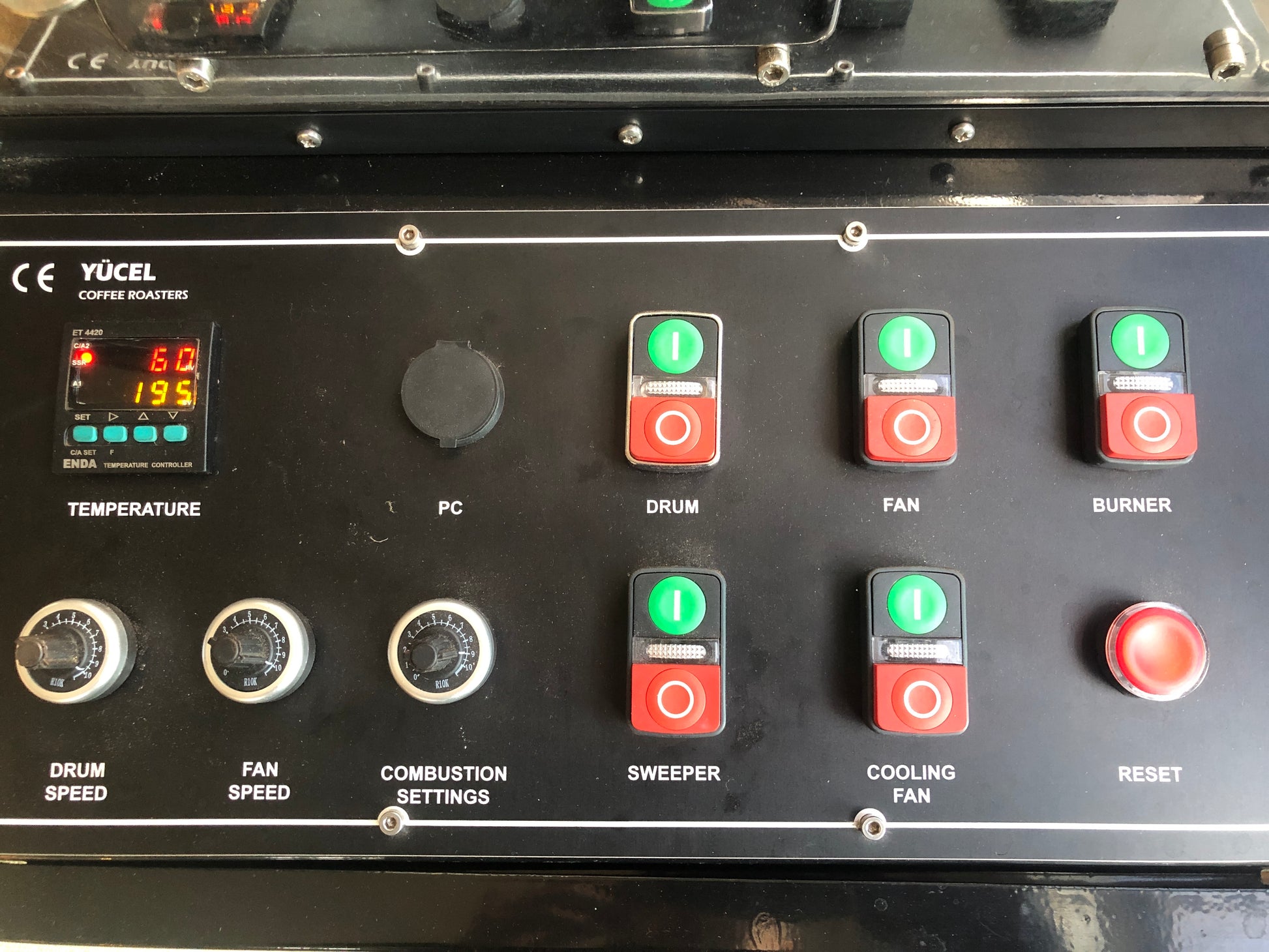 10kg Yucel coffee roaster control panel for precise roasting adjustments